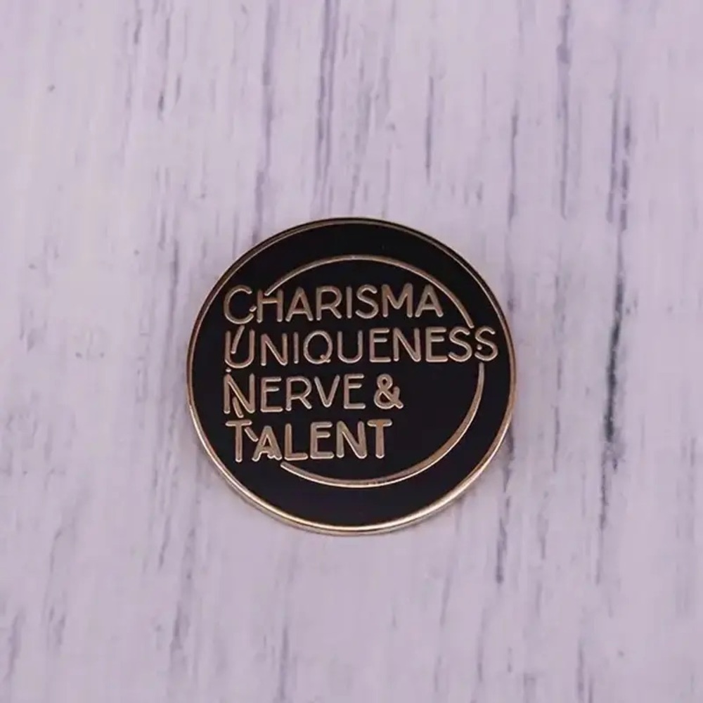Charisma Black and Gold Round Pin NWOT

1 for $6
2 for $8
3 for $12
4 for $15